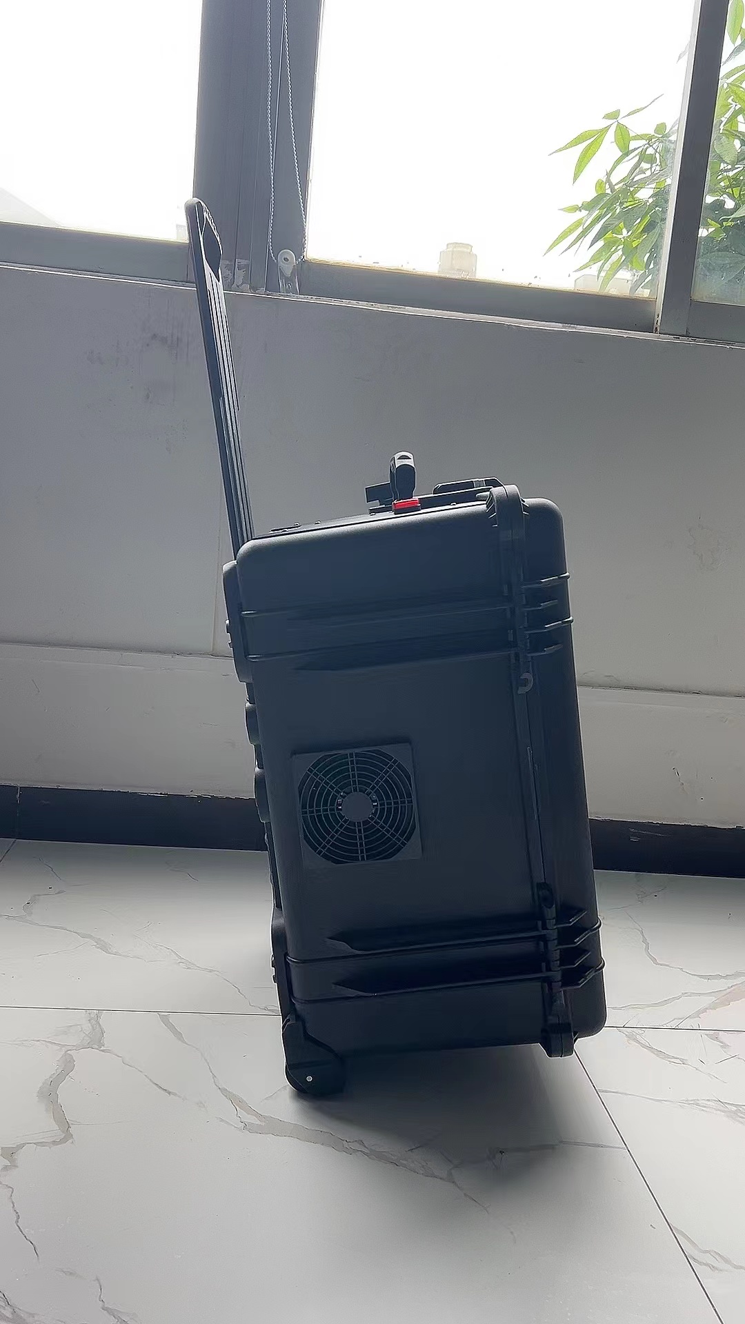 梅河口手拉箱型移动通信干扰器